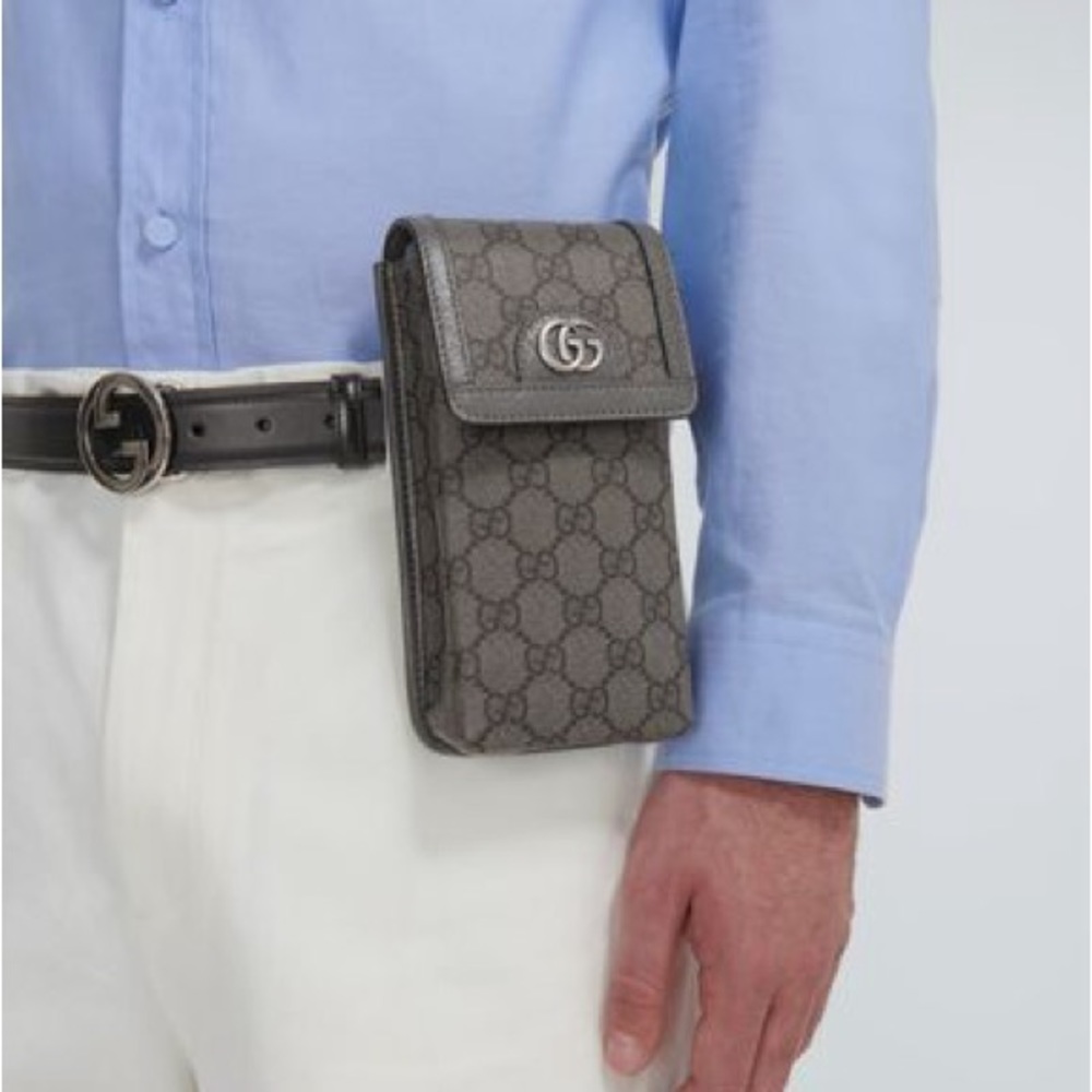 Gucci crossbody bag new can also use as a belt bag
